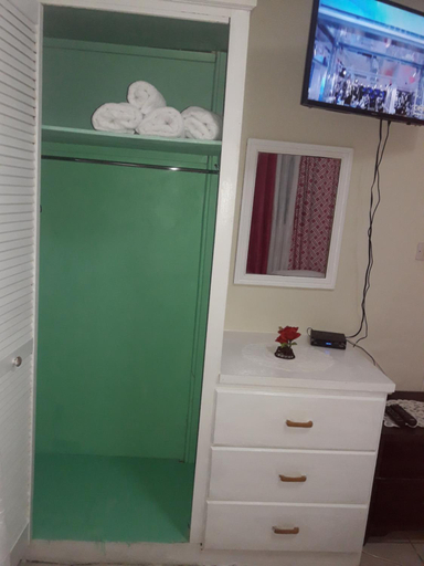 Bedroom 2, Hilltop View Guesthouse