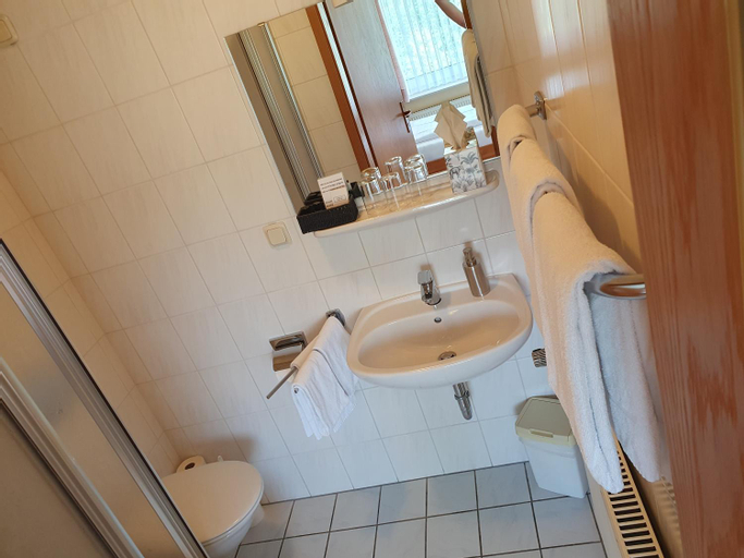 Bathroom 3