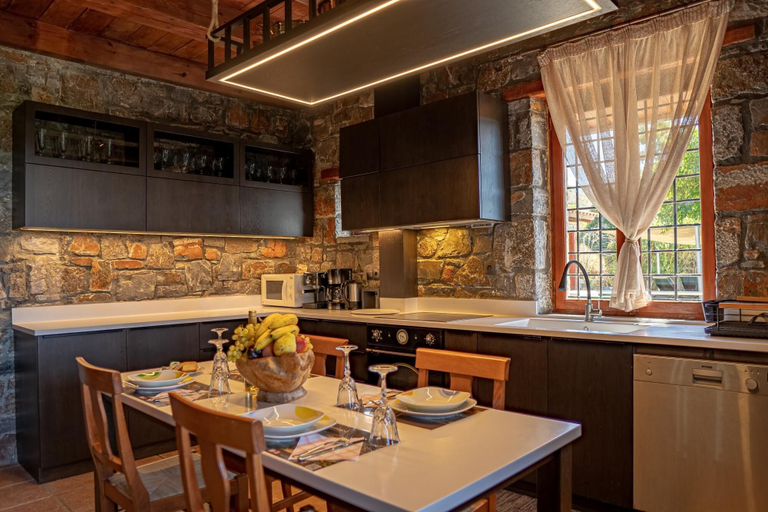 Room 3, Iris Stone Built Villa, Crete