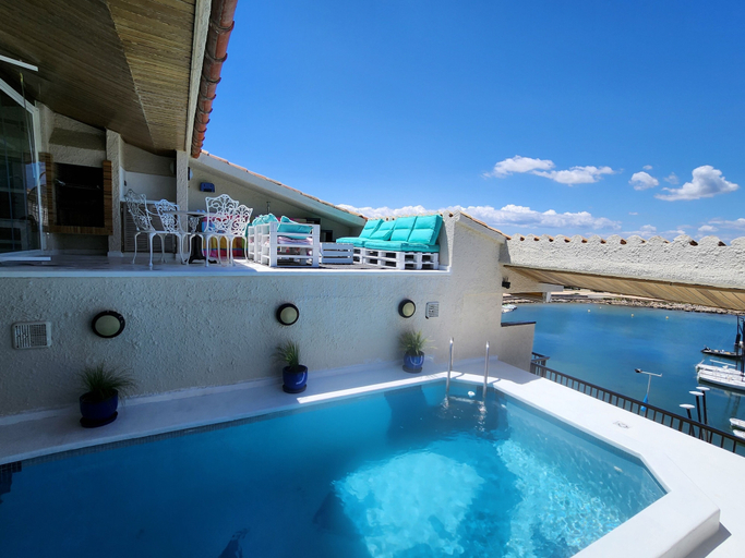 Sport & Beauty 2, Solo Atico Guest Suites, Girona