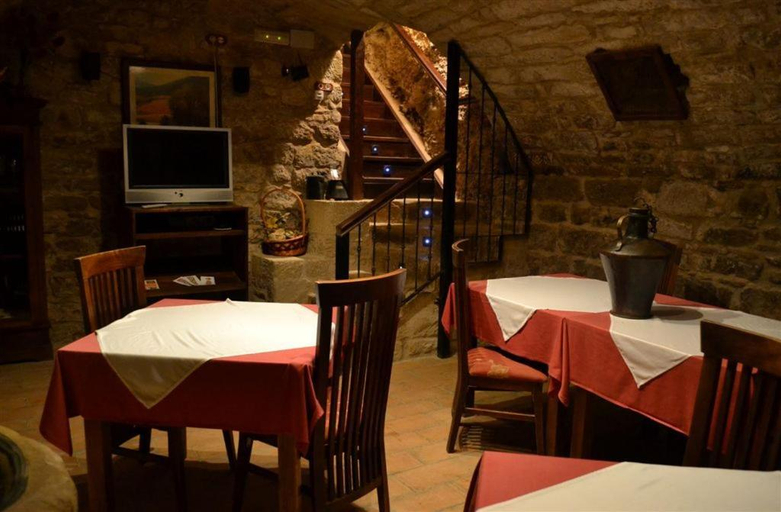 Food & Drinks 3, Posada Abadia de Sietamo, Huesca