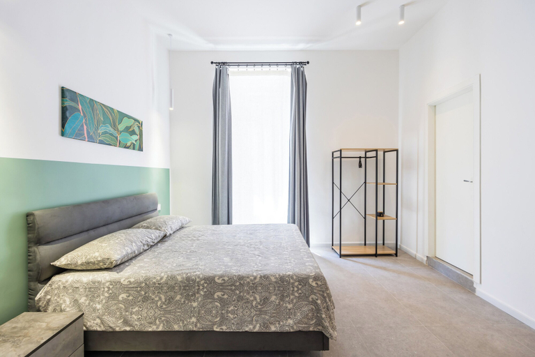 Bedroom 4, Nefelu apartments, Napoli