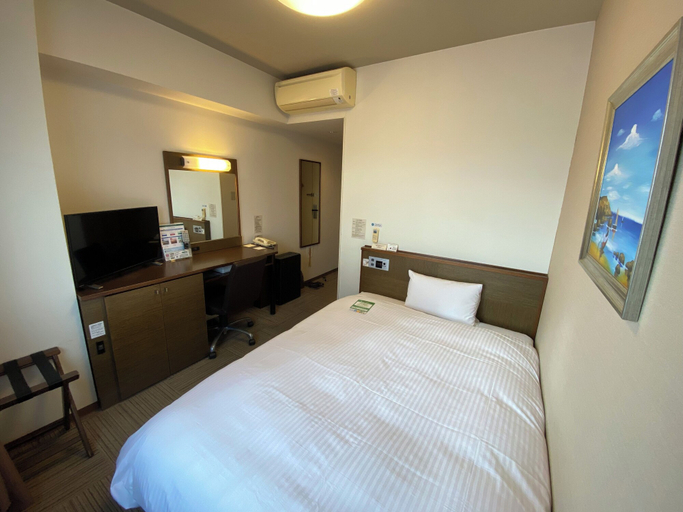 Bedroom 2, Hotel Route-Inn Hanamaki, Hanamaki