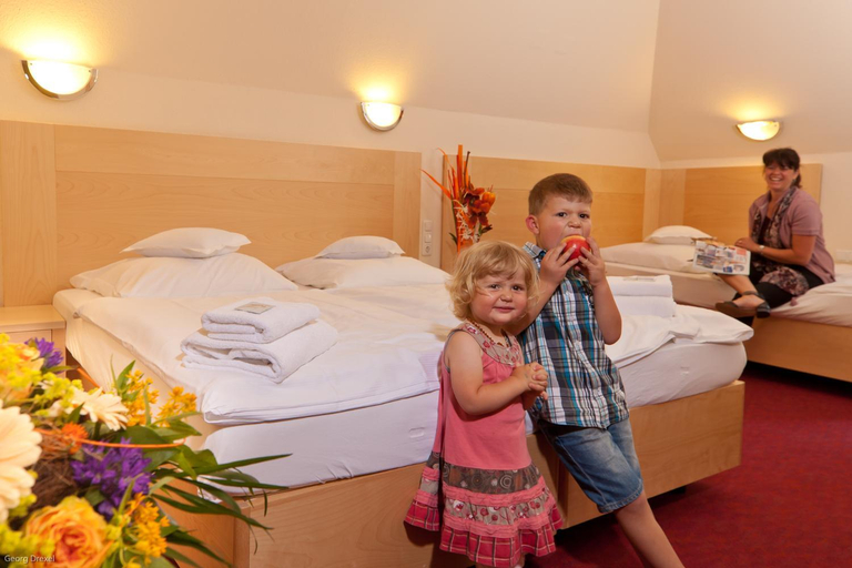 Bedroom 2, Klosterbrauhaus Ursberg, Günzburg