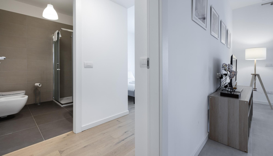 Others 5, Italianway Comfort - Piranesi 18 C, Milano