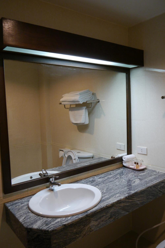 Bathroom 4, Lertnimitra Hotel, Muang Chaiyaphum