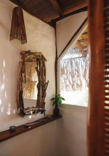 Bathroom 1, Eco-Pousada Casa Bobo, Cairu