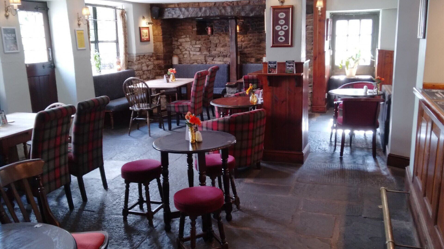 Food & Drinks 4, George Inn, Mere, Wiltshire
