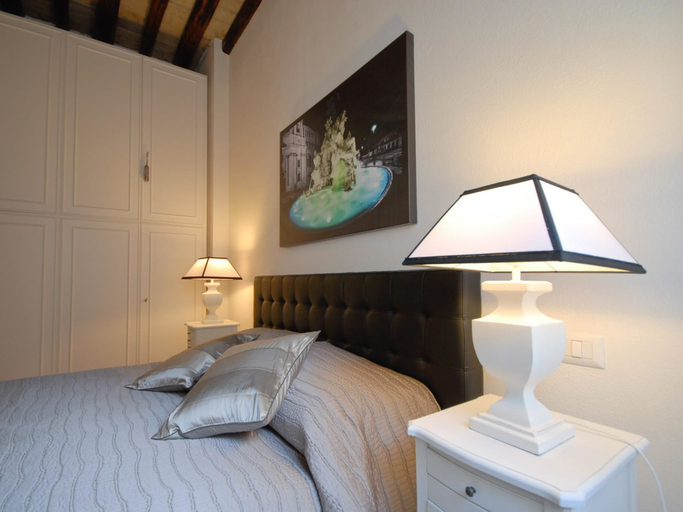 Bedroom 2, Marilyn Apartment, Rome