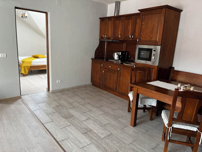 Others 5, Charming Apartment City Escape, Brasov