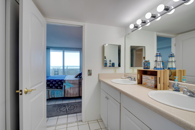 Bathroom 3, Coastal Hudson Condo w/ Gulf Front Views!, Pasco