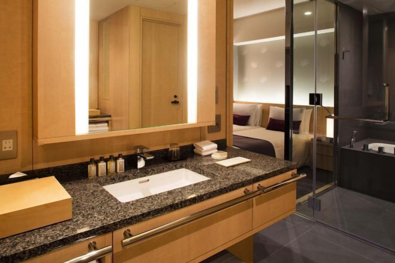 Bathroom 4