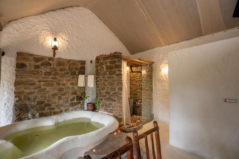 Bathroom 9