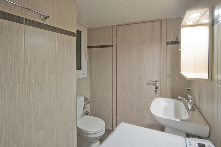 Room 5, Piraeus Wave in Piraeus, Attica