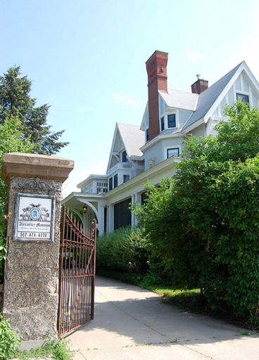 Exterior & Views 2, Alexander Mansion Bed and Breakfast, Winona