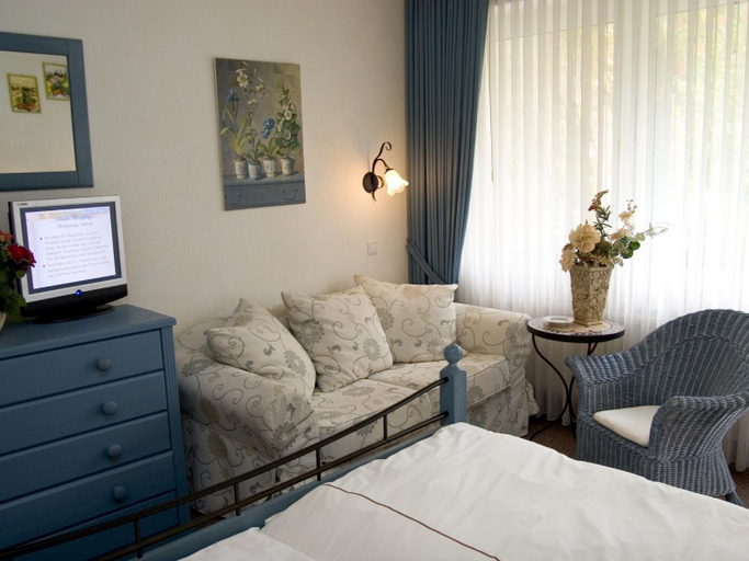 Bedroom 3, Landhotel Grimmeblick, Hochsauerlandkreis