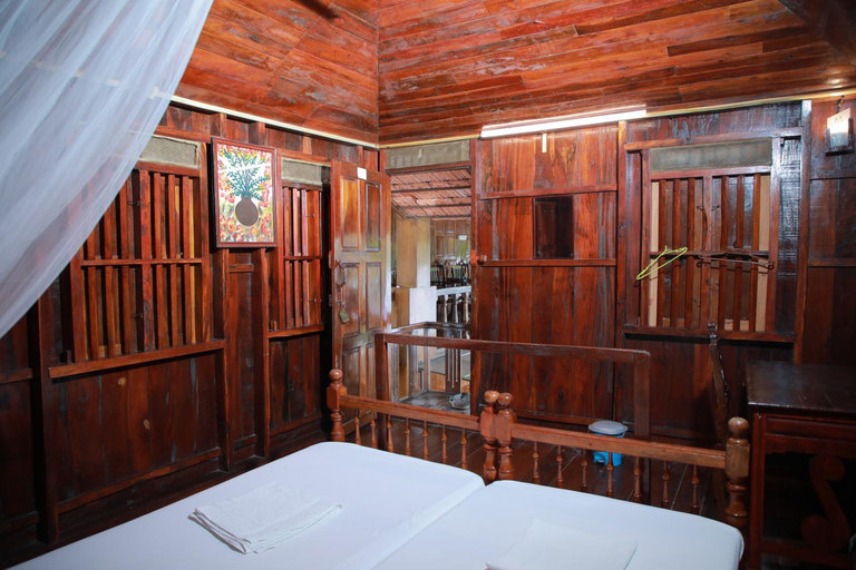 Bedroom 2, Malayalam Lake Resort, Alappuzha
