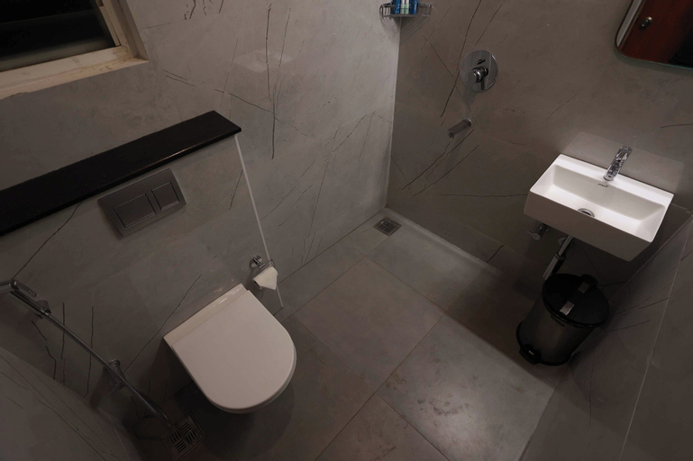Bathroom 4