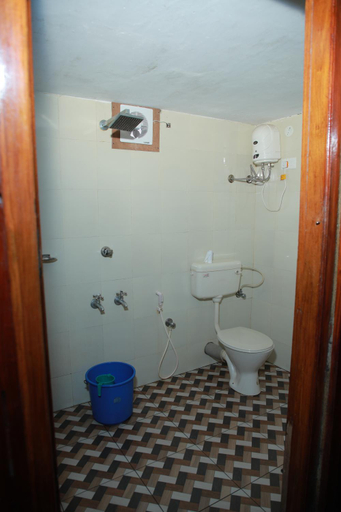 Bathroom 3, Malayalam Lake Resort, Alappuzha