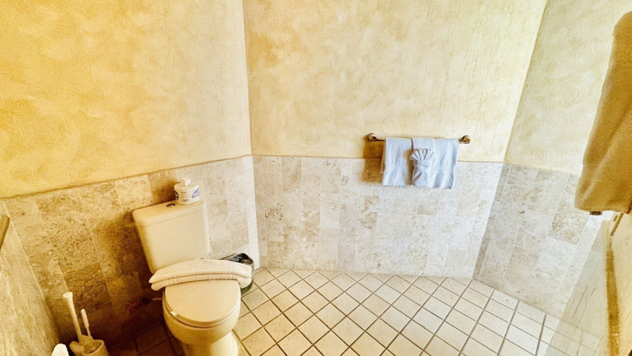 Bathroom 5, Stunning 3 Bedroom Beach Villa on Sandy Beach at Las Palmas Beachfront ResortV18 3 Villa by RedAwning, Puerto Peñasco