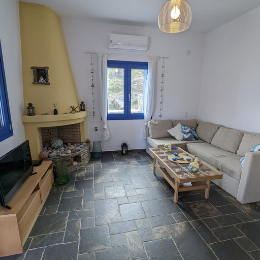 Room 4, Seaside Bliss Tranquil Retreat on Kythnos Island, South Aegean