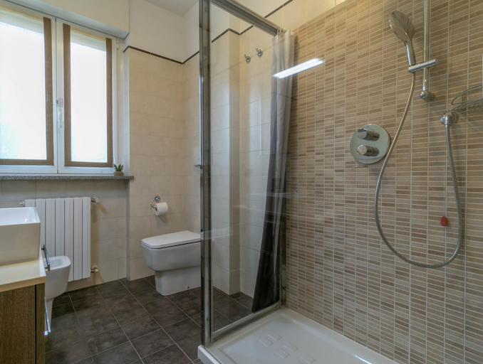 Room 3, Violet House Garden, Lecco