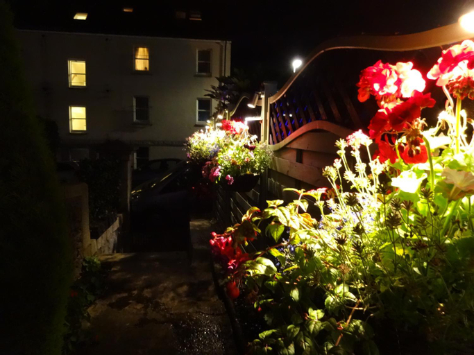 Lochnagar Guest House, Aberdeen