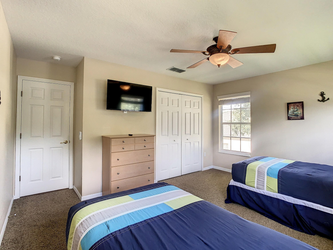 Room 4, Fantastic 7 Bed 6 Bath in Prestigious Gated Comm, Osceola