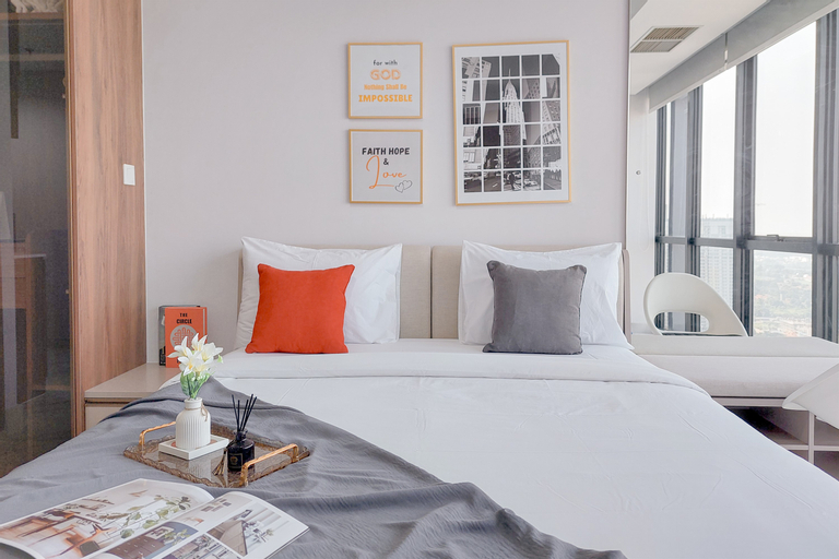 Good Place and Comfy Studio Apartment at The Smith Alam Sutera By Travelio, Tangerang