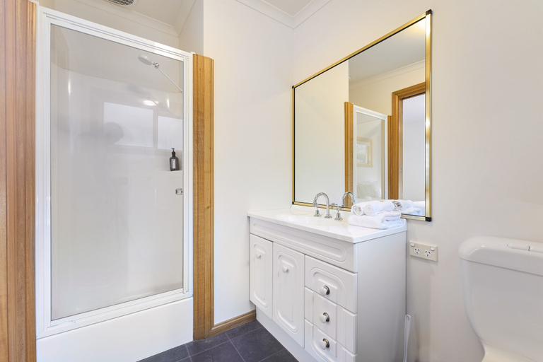 Bathroom, Freycinet Sanctuary 4, Glamorgan-Spring Bay