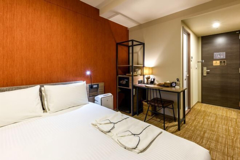 Bedroom 13