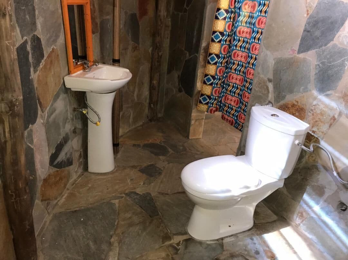 Bathroom 4, Refuge du Mont Agou, Kloto