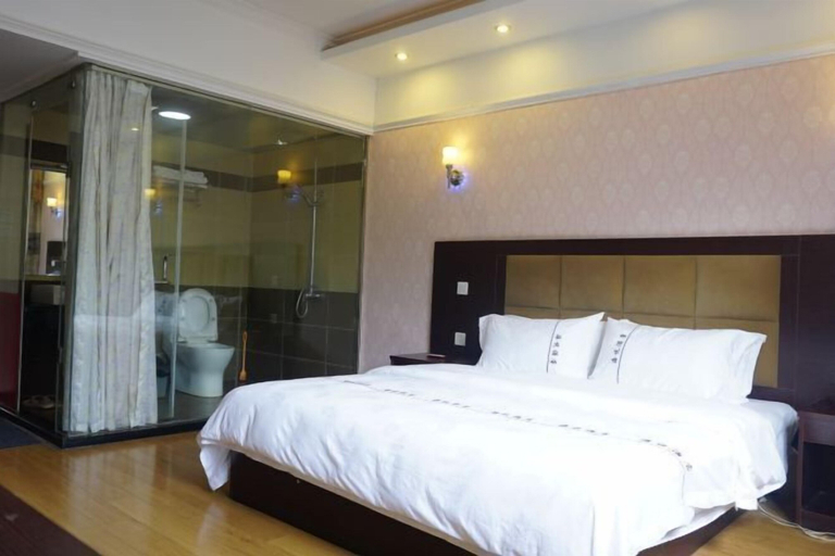 Bedroom 1, Haiyue Hotel, Ya'an