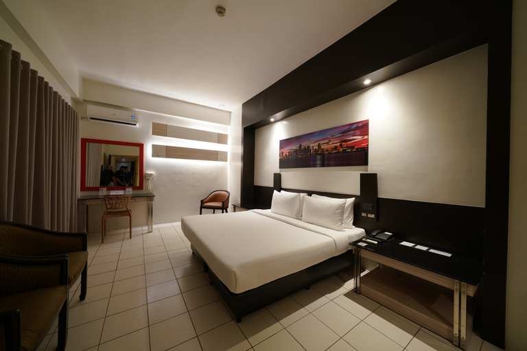 Bedroom 3, Executive Hotel Manila, Manila City