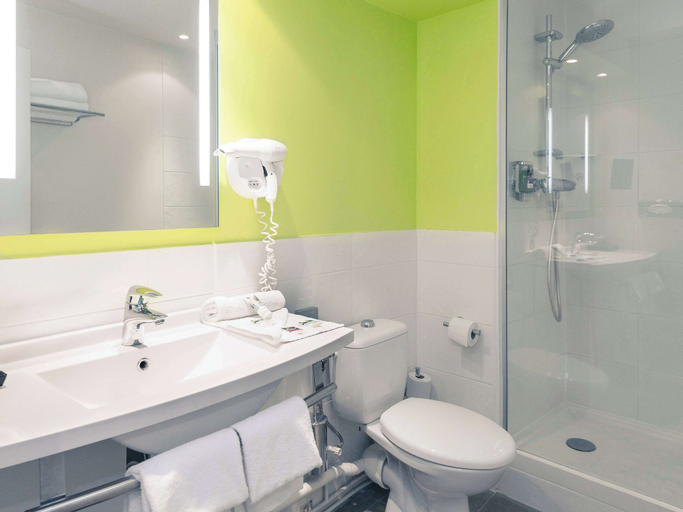 Bathroom 21