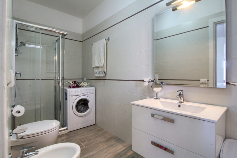 Bathroom 4, Blanca Deluxe House, Lecce