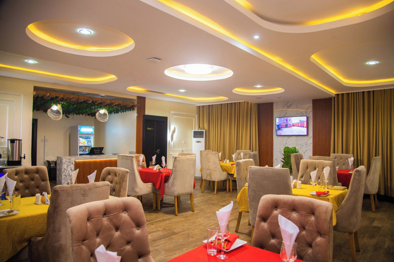 Food & Drinks 5, Modelo Hotel and Suites, Ikwerre
