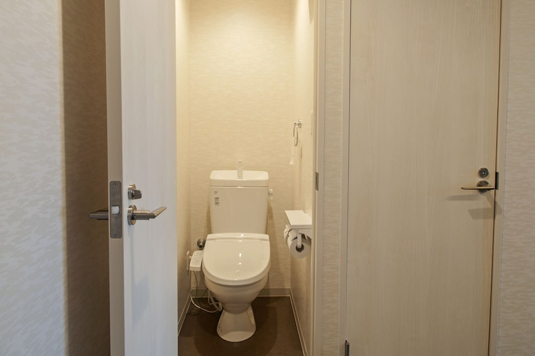 Bathroom 4, UU Inn Kyoto, Kyoto