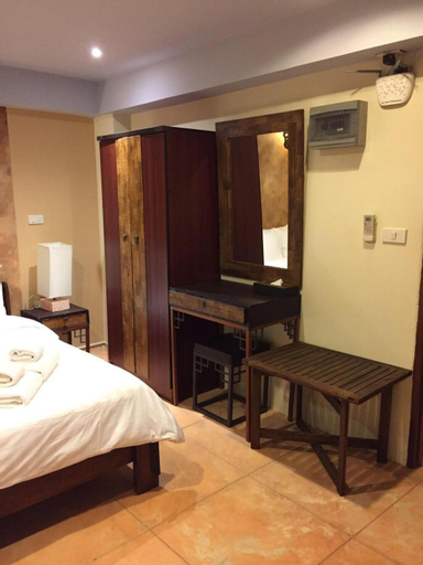 Bedroom 9