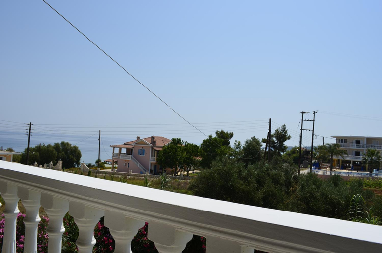Others 4, Studios Petra, Ionian Islands