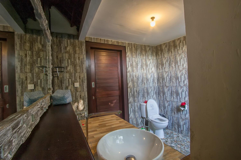 Bathroom 17