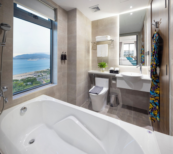 Bathroom 5, Avari Hotel, Nha Trang