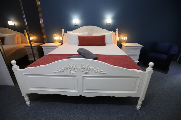 Bedroom 3, Sleepy Hill Motor Inn, Port Stephens