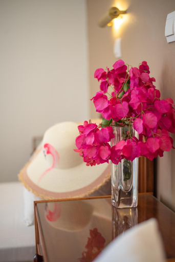 Others 5, Almira Inn, South Aegean