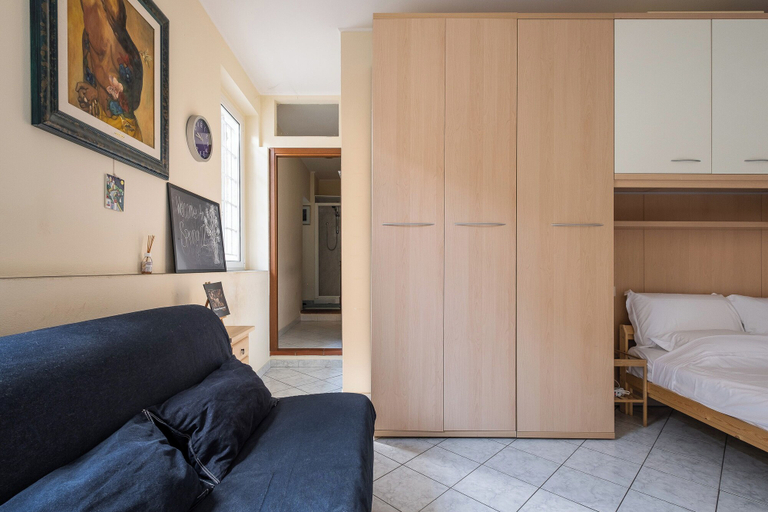 Bedroom 4, Studio Calari with terrace by Wonderful Italy, Bologna