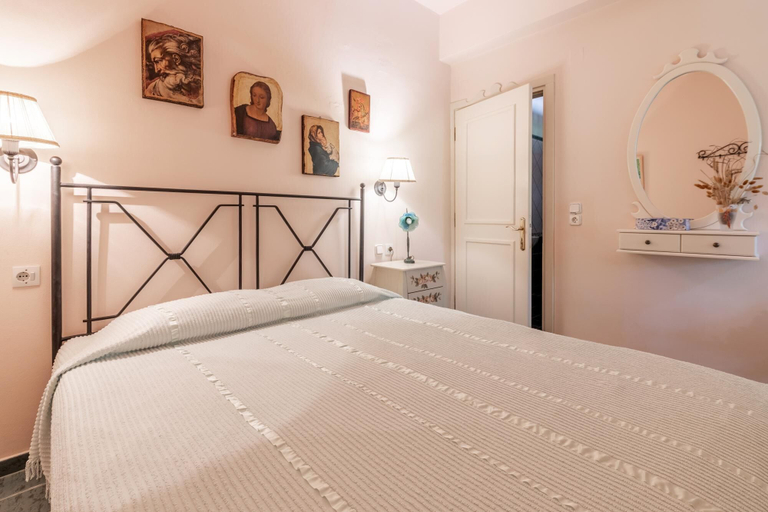 Bedroom 3, Palazzo Reale Superior Villa, Crete