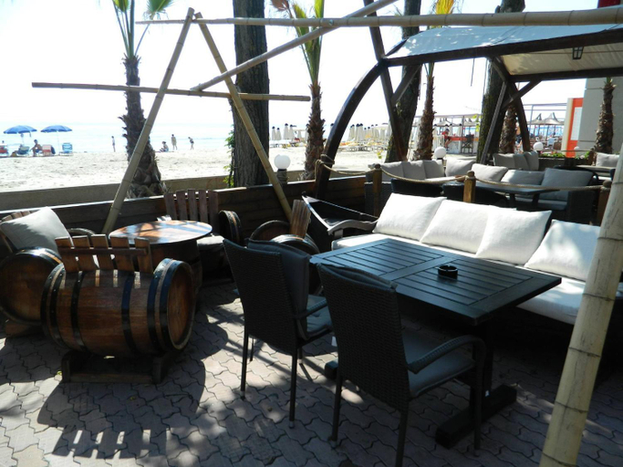 Food & Drinks 4, Pirates Resort, Constanta