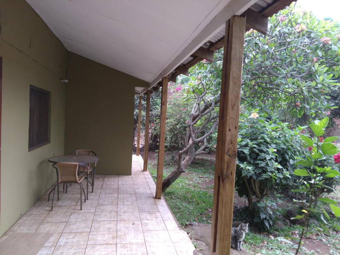 Facilities 4, Hare o Ahani, ísla de Pascua