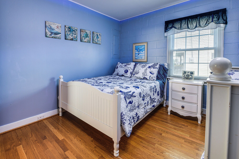 Bedroom 3, Potomac Waterfront Retreat w/ Dock & Kayaks, Northumberland