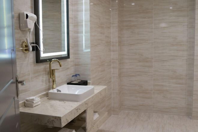 Bathroom 3, lanyi Hotel, Qiannan Buyei and Miao